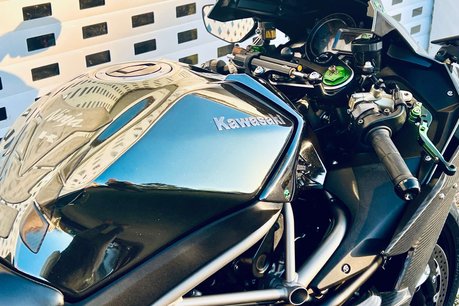 Kawasaki ZX Ninja H2 15