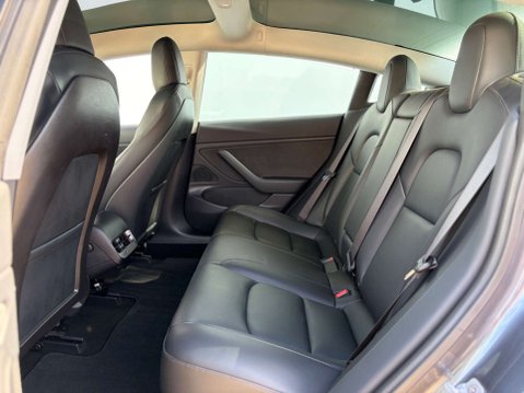 Tesla Model 3 Model 3 Long Range AWD 4WD 4dr 52