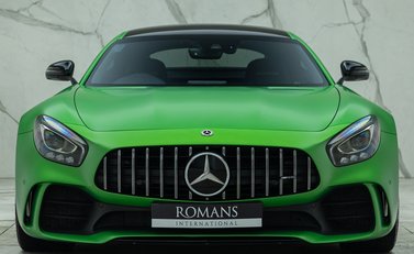 Mercedes-Benz AMG GT R 7