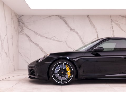 Porsche 911 Turbo S (992) 25