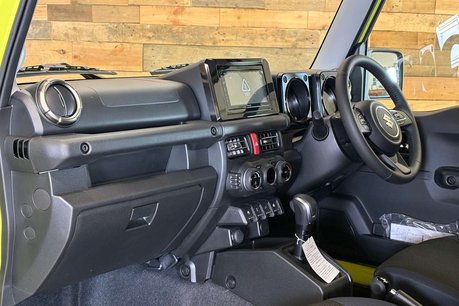 Suzuki Jimny SUZUKI JIMNY 1.5 SZ5 SUV 3dr Petrol Auto ALLGRIP Euro 6 (101 ps) 53