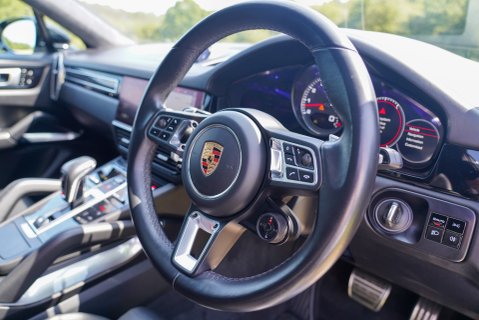 Porsche Cayenne COUPE TURBO 12