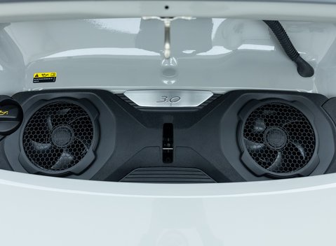 Porsche 911 Carrera T (992) 37