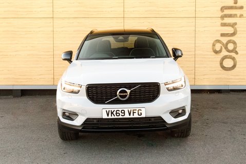 Volvo XC40 T4 R-DESIGN PRO 5
