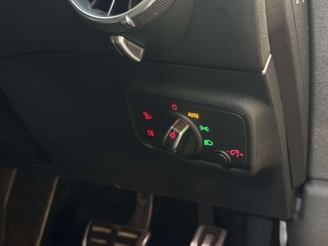 Audi TT 2.0 TT S Line TFSI Semi-Auto 3dr 32