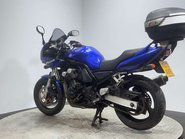 Yamaha FZS 2003 HIGH MILES RUNNING PROJECT BIKE SPARES OR REPAIR 600CC 6