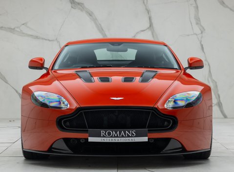 Aston Martin V12 Vantage S 7