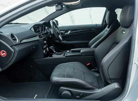 Mercedes-Benz C63 AMG Black Series 19