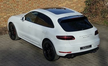 Porsche Macan GTS 18