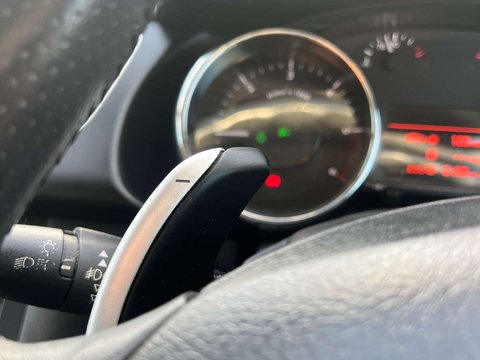 Peugeot 3008 1.6 3008 Allure e-HDi Semi-Auto 5dr 32