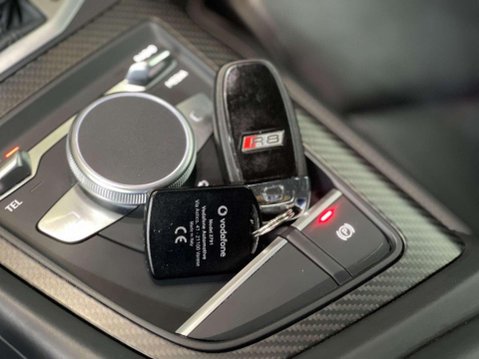 Audi R8 5.2 FSI V10 Plus S Tronic quattro Euro 6 (s/s) 2dr 43