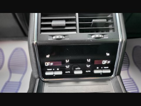 Porsche Panamera 4 10 YEARS EDITION PDK 27