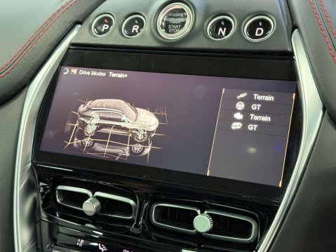 Aston Martin DBX 4.0 V8 SUV 5dr Petrol Auto 4WD Euro 6 (s/s) (550 ps) 47
