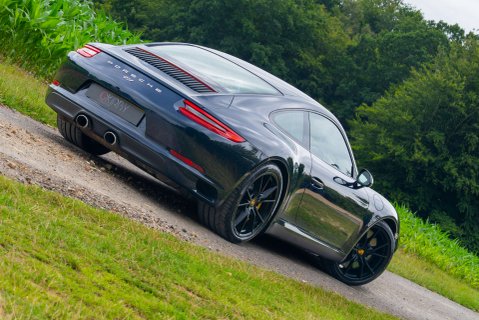 Porsche 911 Carrera S PDK 19
