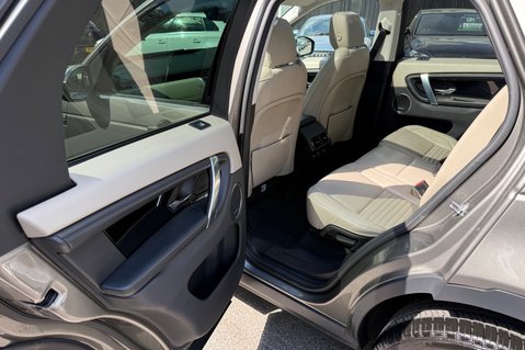 Land Rover Discovery Sport HSE MHEV -PAN ROOF -APPLE CARPLAY -MERIDIAN -ELECTRIC TOWBAR 32