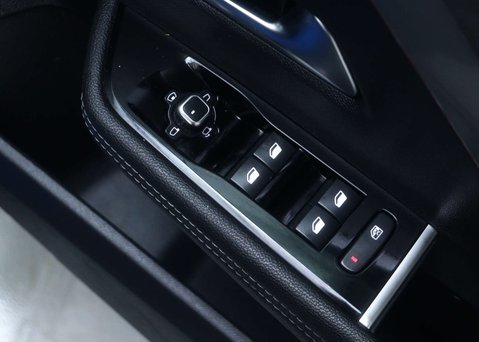 Vauxhall Astra 1.2 Astra Ultimate Turbo Auto 5dr 35