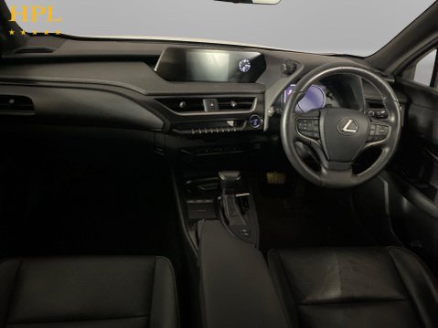 Lexus Ux 2.0 250h SUV 5dr Petrol Hybrid E-CVT Euro 6 (s/s) (184 ps) 18