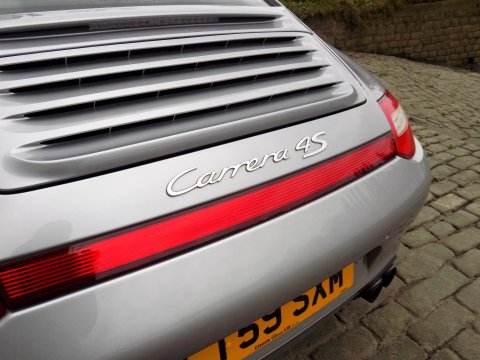 Porsche 911 CARRERA 4S PDK S-A (Gen II) 26