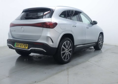 Mercedes-Benz EQA 250+ AMG LINE EXECUTIVE 11