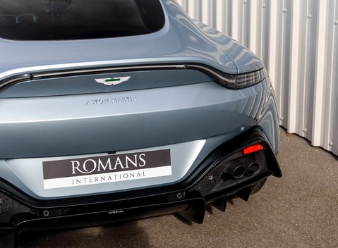 Aston Martin V8 Vantage 23