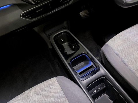 Volkswagen ID.3 Pro Performance 58kWh Life Hatchback 5dr Electric Auto (204 ps) Air Con - A 16