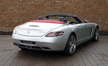 Mercedes-Benz SLS AMG Roadster 3