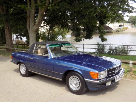Mercedes-Benz SL Series 380 SL 4