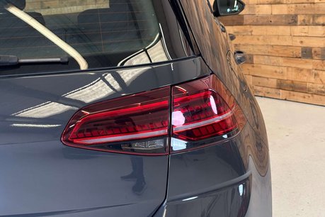 Volkswagen Golf 35.8kWh e-Golf Hatchback 5dr Electric Auto (136 ps) 74