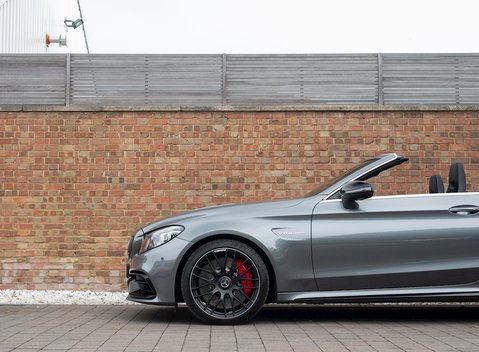 Mercedes-Benz C Class C63 S Cabriolet 30