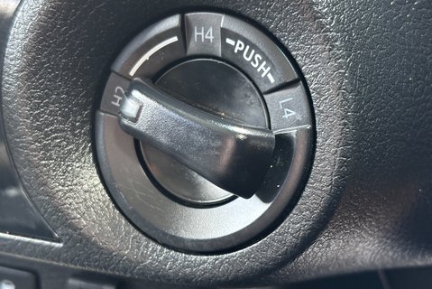 Toyota Hilux Invincible 4WD Auto 2.8 D-4D Double Cab Pickup - Pegasus Canopy 36