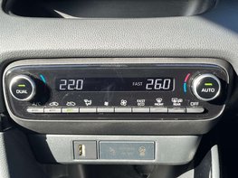 Toyota Yaris 1.5 Yaris Dynamic HEV CVT 5dr 48