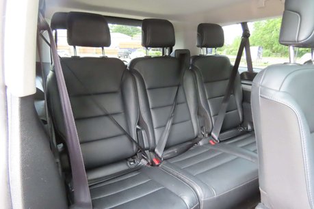 Vauxhall Vivaro Life 50kWh Elite MPV 5dr Electric Auto LWB (8 Seat, 7.4kW Charger) (136 ps) 10