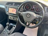 Volkswagen Tiguan 2.0 TDI BlueMotion Tech SE Navigation 4Motion Euro 6 (s/s) 5dr 42