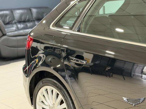 Audi A3 1.4 TFSI e-tron Sportback e-S Tronic Euro 6 5dr 8.8kWh 17