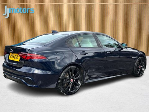 Jaguar XE 2.0 D180 R-Dynamic SE Saloon 4dr Diesel Auto Euro 6 (s/s) (180 ps) 10