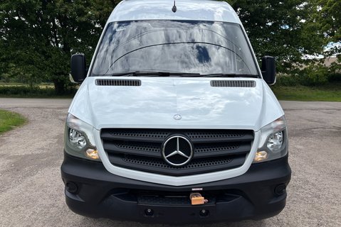 Mercedes-Benz Sprinter 519 Cdi V6 Mobile Command Unit - Generator / Air Con / Ex MOD 13