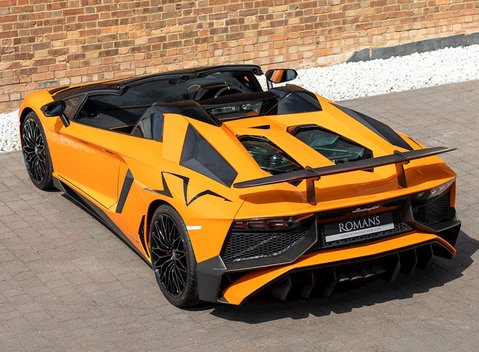 Lamborghini Aventador SV LP 750-4 Roadster 13