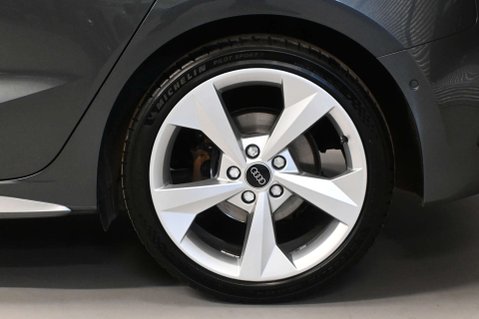Audi A3 1.5 A3 Sportback 35 TFSI MHEV S Line Semi-Auto 5dr 62