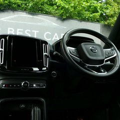 Volvo XC40 2.0 XC40 R-Design Pro B4 MHEV AWD Auto 4WD 5dr 1