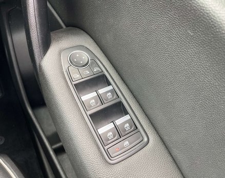 Renault Captur 1.3 Captur S Edition TCe Auto 5dr 56