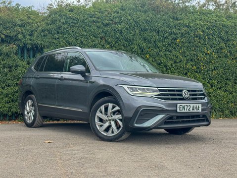 Volkswagen Tiguan 1.5 TSI Life SUV 5dr Petrol DSG Euro 6 (s/s) (150 3