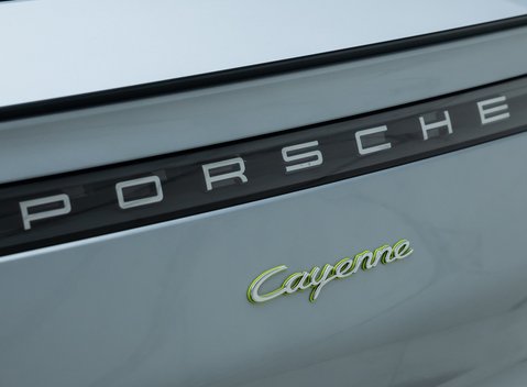 Porsche Cayenne E-Hybrid Coupe 32