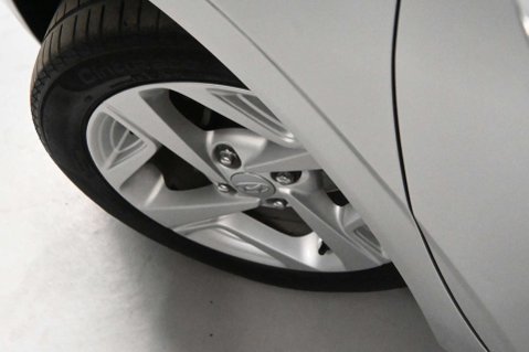 Hyundai i10 1.0 i10 SE Connect MPI Auto 5dr 14