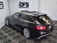 Audi RS4 4.2 FSI V8 Estate 5dr Petrol S Tronic quattro Euro 5 (450 ps) 39