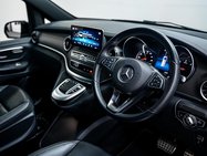 Mercedes-Benz V Class 2.0 V300d AMG Line MPV 5dr Diesel G-Tronic+ Euro 6 (s/s) XLWB (237 ps) 2
