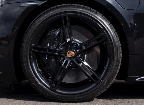 Porsche Taycan Turbo S 10
