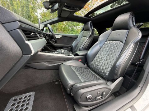 Audi S5 3.0 S5 TFSI Quattro Auto 4WD 2dr 29