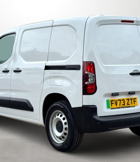 Peugeot Partner 800 100kW 50kWh Professional Premium + Van Auto