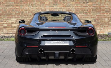 Ferrari 488 Spider 13