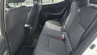 Toyota Yaris 1.5 VVT-h Icon Hatchback 5dr Petrol Hybrid E-CVT Euro 6 (s/s) (116 ps) 15